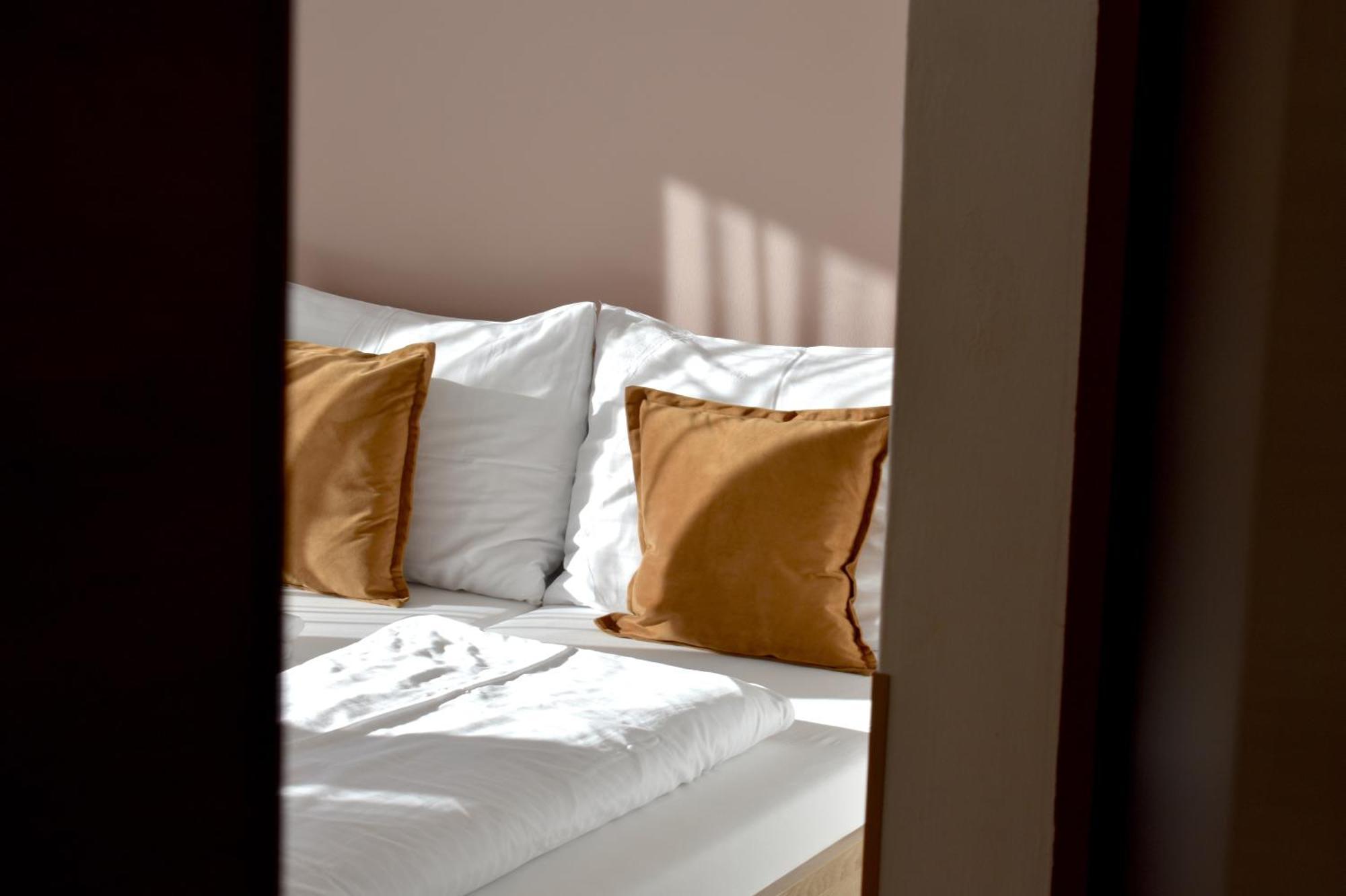 Amoria Secret Escape Woerthersee - Adults Only Wellness & Self Check-In Krumpendorf Luaran gambar